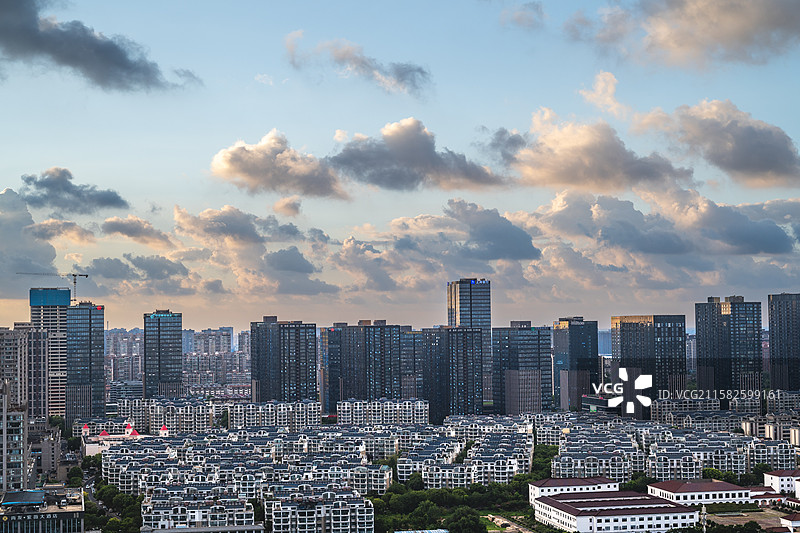 盐城城市俯瞰美景（聚龙湖）图片素材