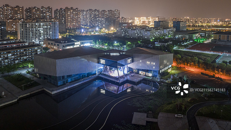 南通大学艺术中心夜景图片素材