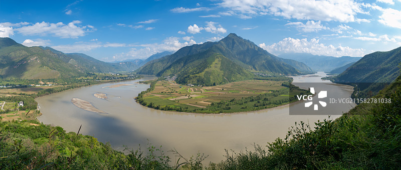 云南丽江长江第一湾图片素材