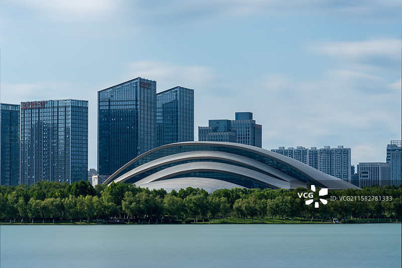 安徽合肥政务区天鹅湖：合肥大剧院图片素材
