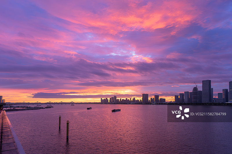 凌晨4点的朝霞图片素材