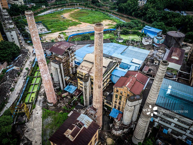 原灵山县武利糖厂的烟囱图片素材