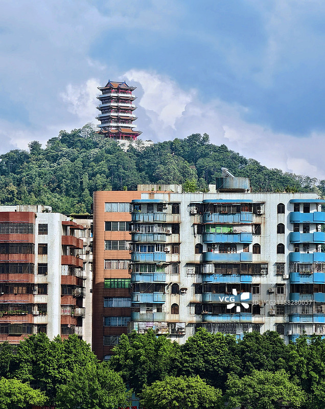 韶关火车站，浈江，风采楼，风度路，百年东街，中山公园，韶阳楼，通天塔，通天坡图片素材