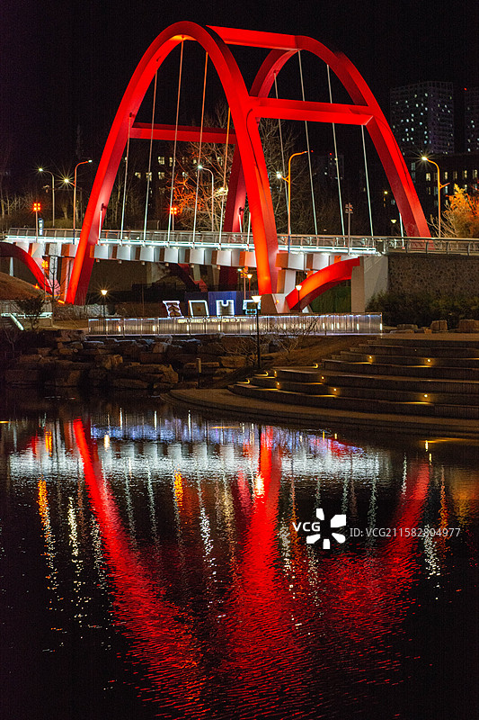 大连理工大学彩虹桥图片素材