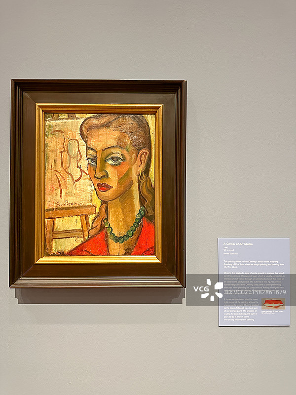 新加坡国家美术馆艺术工作室角落画作图片素材