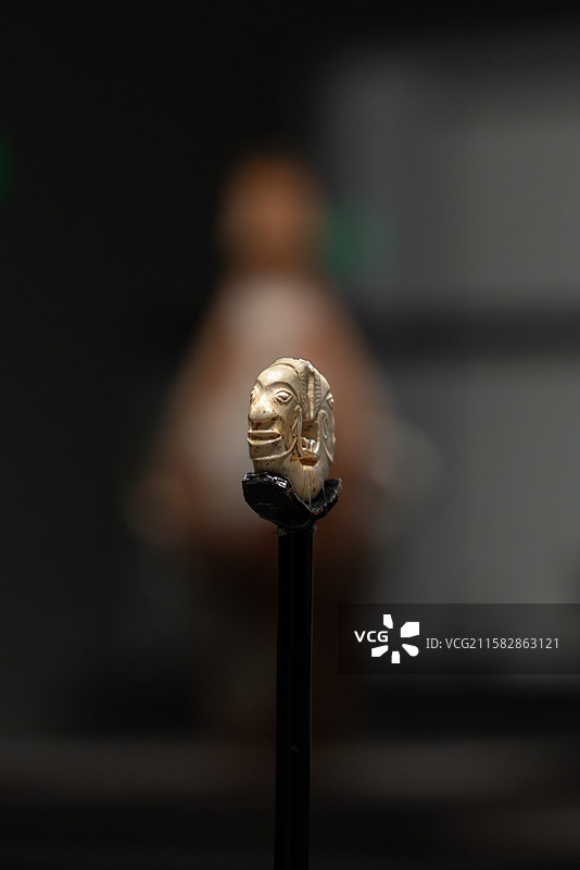 浙江省杭州市临平玉架山考古博物馆星斗古国时代的中国特展连体双人头像 后石家河文化 湖北天门石家河谭家图片素材