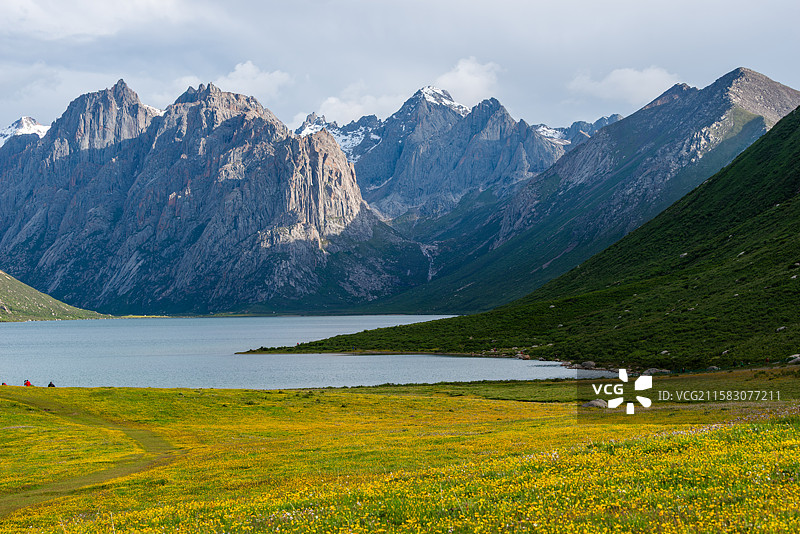 青海果洛藏族自治州年宝玉则国家地质公园图片素材