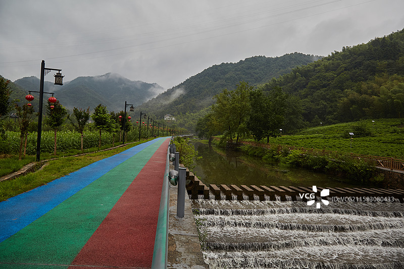 安徽省六安市霍山县单龙寺镇香炉畈自然村风光图片素材