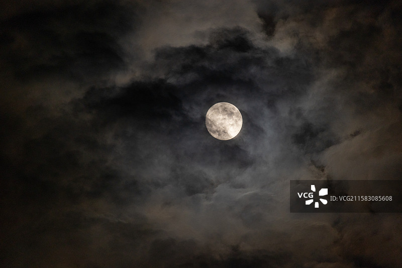 中秋节夜色满月月亮图片素材