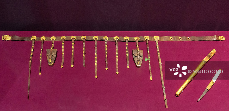 内蒙古博物院狩猎纹金銙蹀躞带唐代锡林郭勒盟苏尼特左旗白音卓尔墓葬出土一级文物图片素材