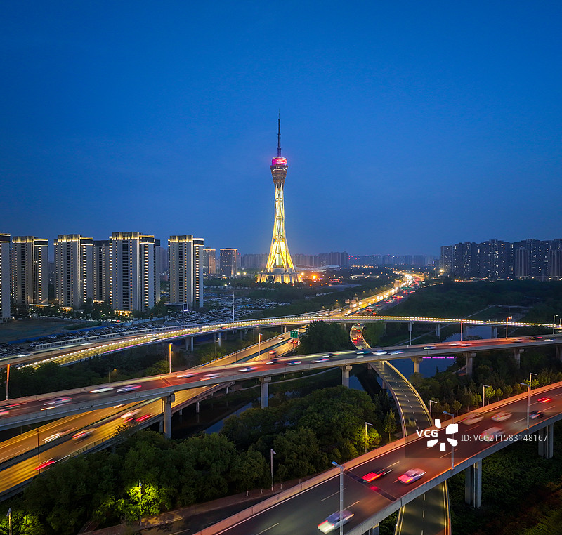 河南省郑州市郑州地标中原福塔航拍图片素材