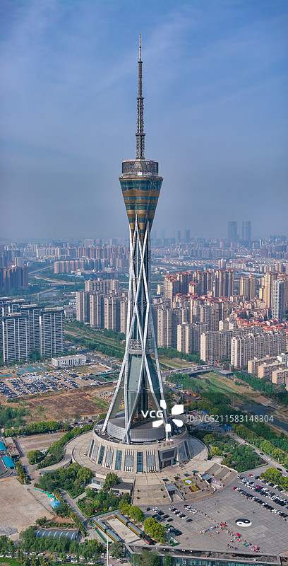 河南省郑州市郑州地标中原福塔航拍图片素材