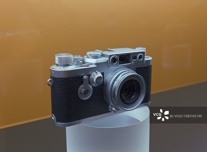 莱卡最后一款带有旁轴取景器的螺口相机 莱卡IIIg相机图片素材