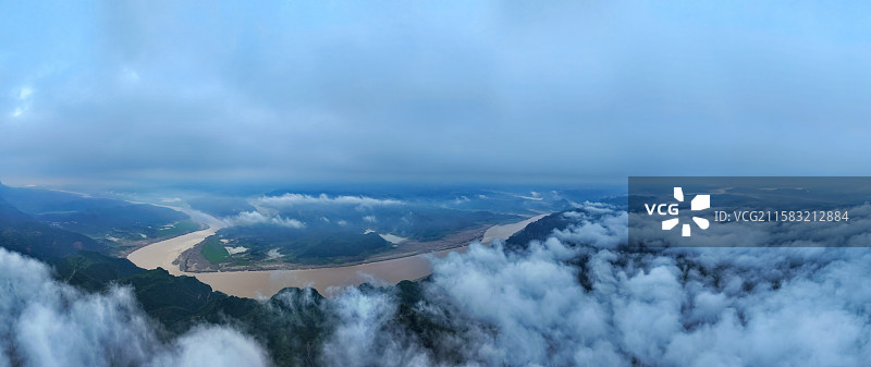 山川河流云海大气全景航拍图片素材