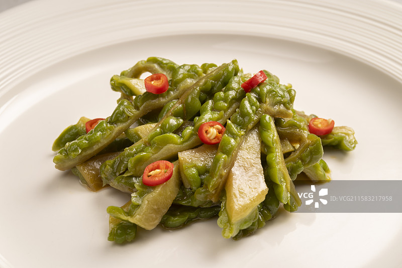 凉拌苦瓜美食特写凉拌菜冷菜开胃小菜图片素材