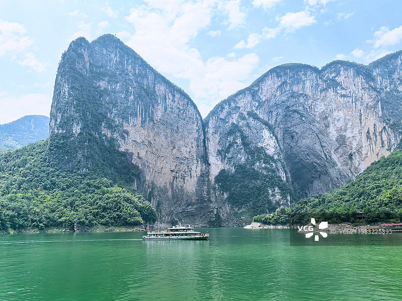 大清江蝴蝶崖图片素材