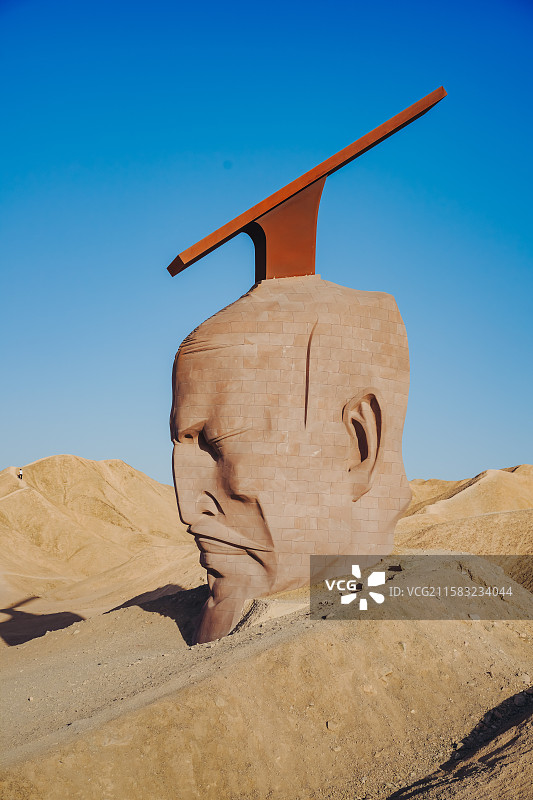 甘肃瓜州汉武大帝雕塑图片素材