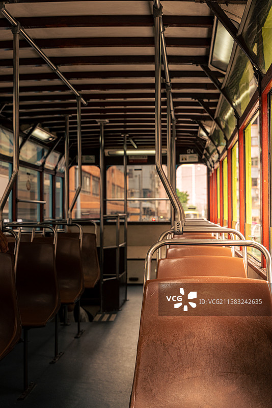 黄昏时的叮叮车图片素材