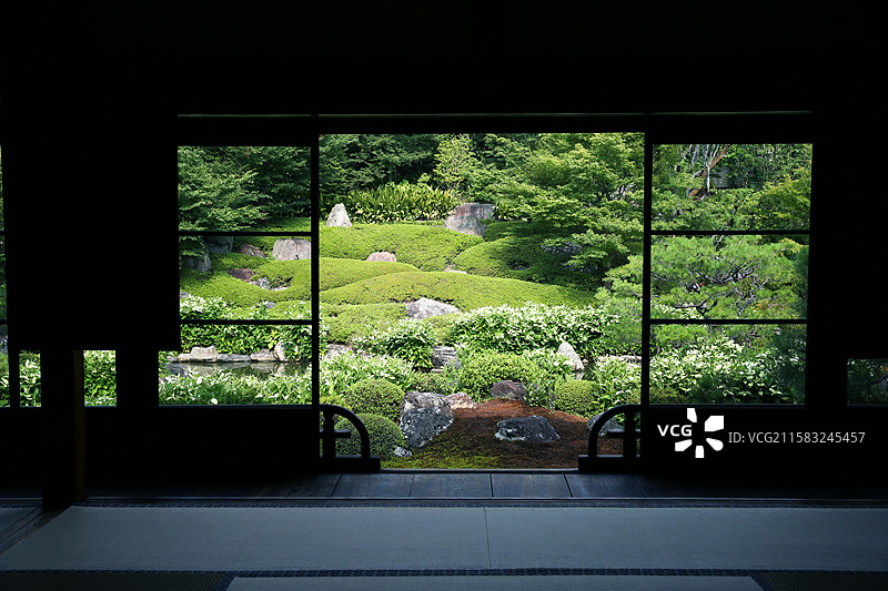 建仁寺两足院半夏生庭院图片素材