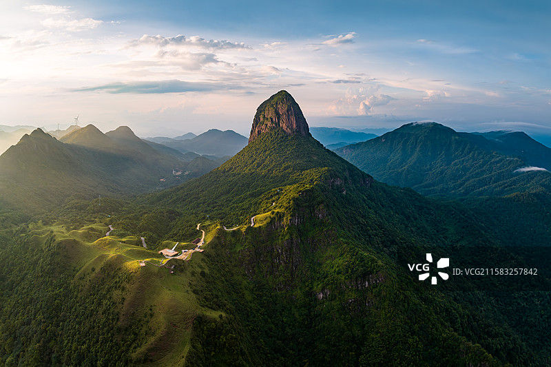 广西岑溪市天龙顶国家山地公园图片素材