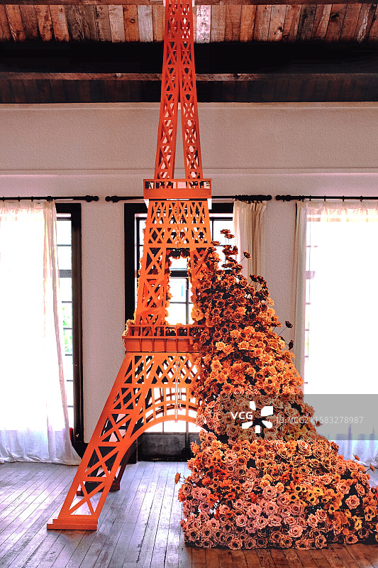 法式浪漫小屋 French romantic cottage图片素材