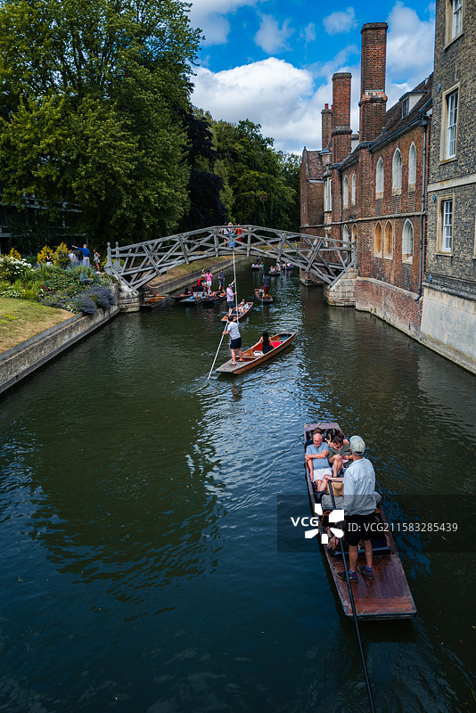 剑桥大学数学桥图片素材