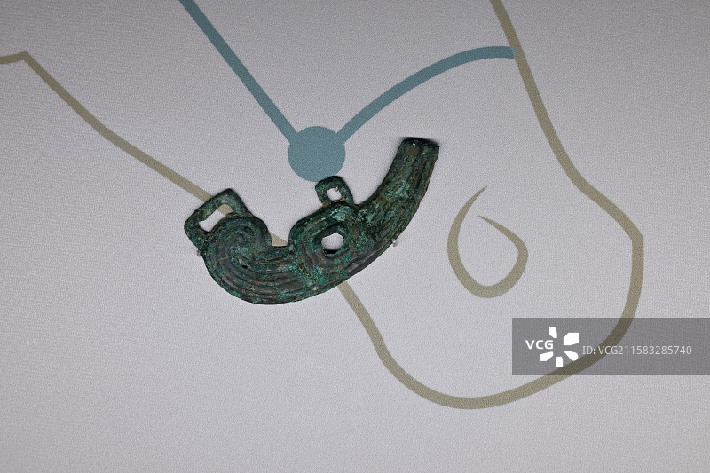 铜马镳，西周，青铜器，华彩六盘，宁夏固原文物精品展，上海博物馆东馆图片素材