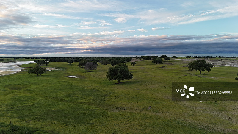 科尔沁右翼中旗草原上的湖泊图片素材