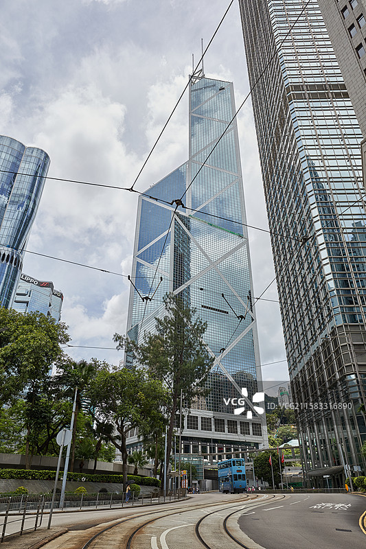 中国香港中环街道风景轨道交通城市风光中银大厦图片素材