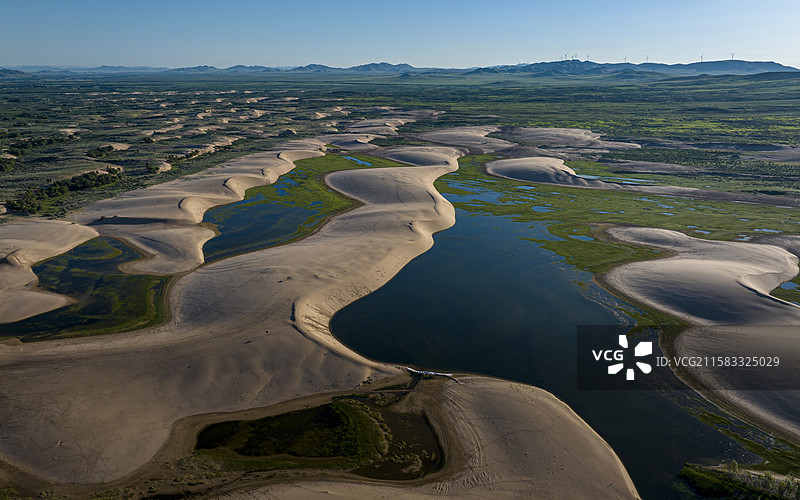 内蒙古赤峰巴林右旗大板镇翁根毛都沙漠旅游度假村航拍图片素材