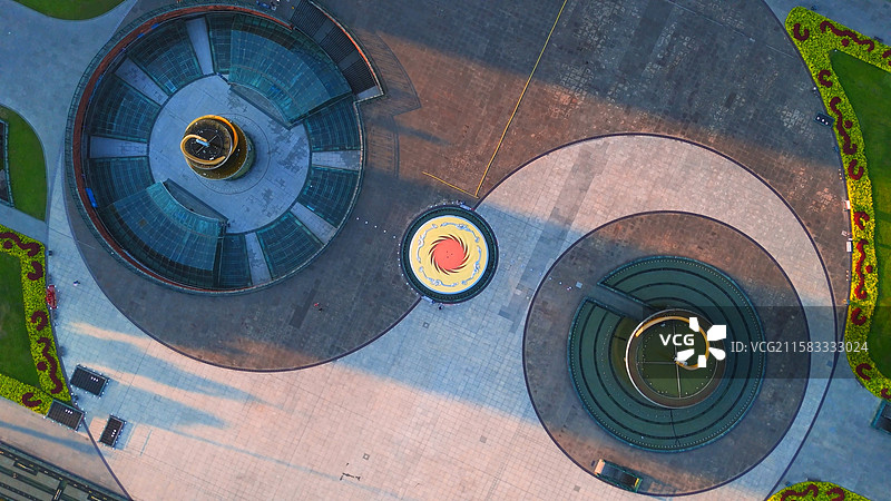 成都天府广场城市地标建筑太阳神鸟四川科技城航拍图片素材