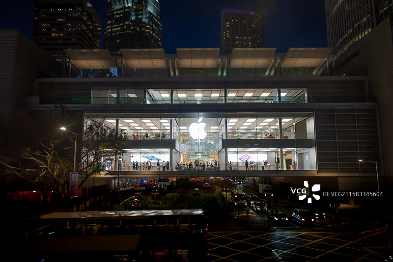 apple store；香港；苹果商店；夜晚图片素材