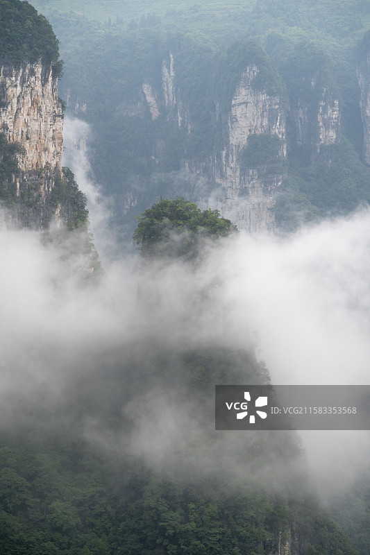 湖南湘西吉首矮寨奇观德夯大峡谷风景图片素材