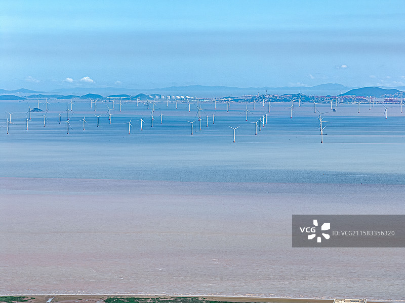 东海大桥 洋山港LNG码头 东海风力发电场 临港海上风电 杭州湾北岸上海临港浦东南汇图片素材