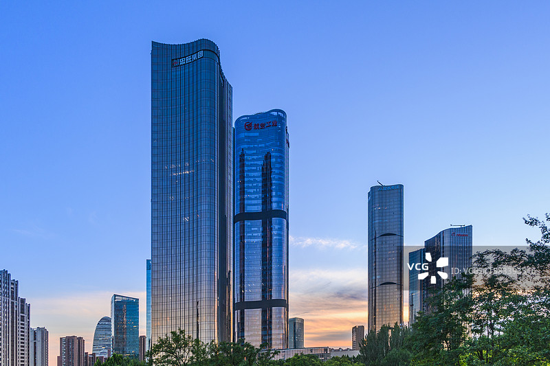 北京望京CBD建筑群夜景图片素材