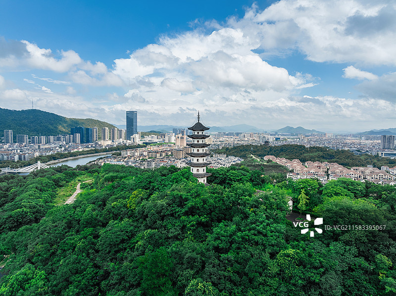 浙江省绍兴市诸暨市金鸡山金鸡塔风光（航拍）图片素材