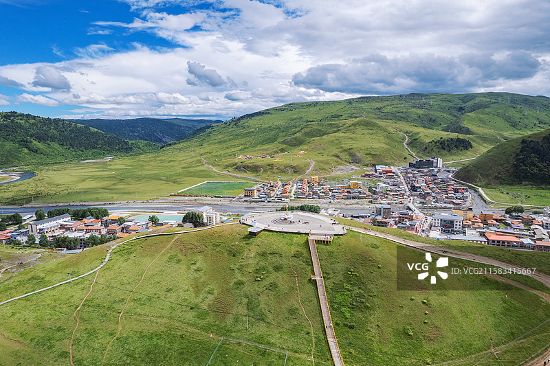 四川康定市塔公草原景区航拍图片素材