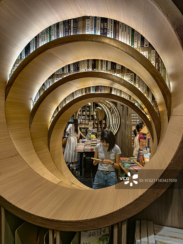 阅读隧道·钟书阁图片素材