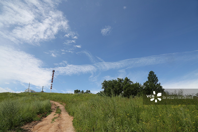 蓝天白云下的大草原 内蒙古 呼伦贝尔 扎兰屯市 柴河镇 十大湾景区图片素材