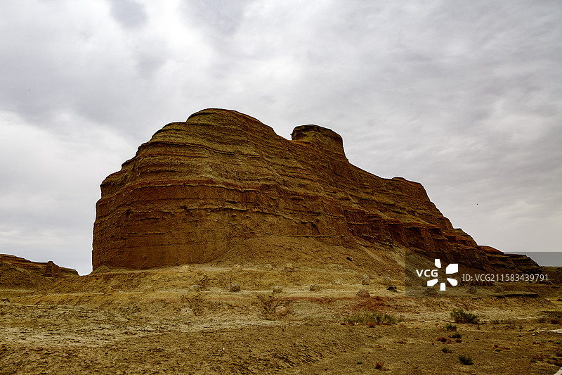 乌尔禾魔鬼城泰坦尼克号图片素材