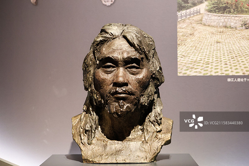 柳江人柳江人化石于1958年在柳州市新兴农场通天岩洞发现图片素材