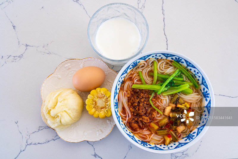 云南米线 过桥米线 早餐图片素材