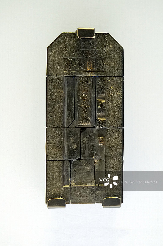 普元通记牛角版 清代 中国国家博物馆“中国古代钱币展”图片素材