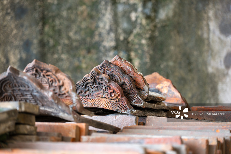 厦门市同安区坑仔口制陶遗址五龙窑古老的木制雕刻工具图片素材