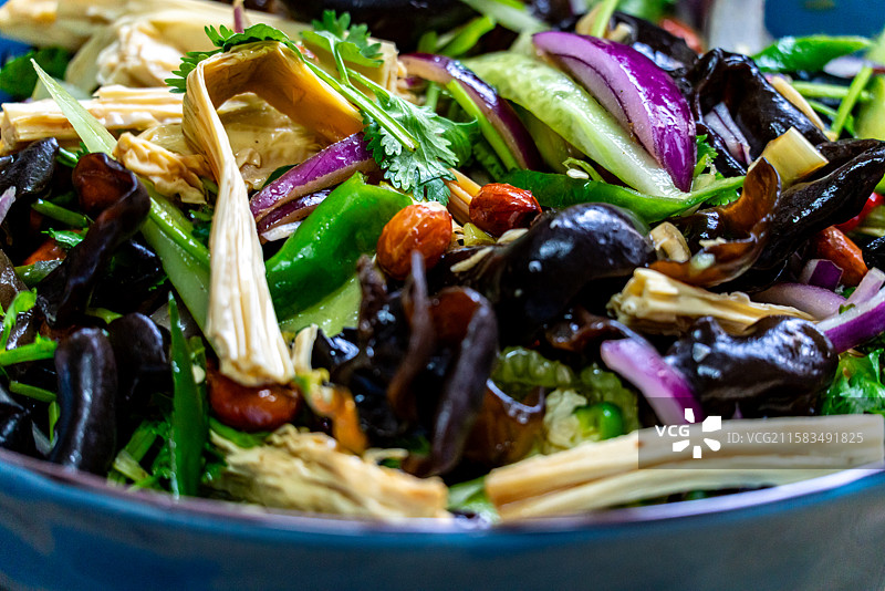 东北特色菜老虎菜凉拌菜的家常料理特写镜头图片素材