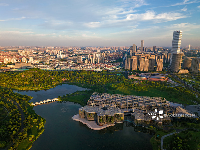航拍世博地区后滩世博文化公园城市天际线图片素材