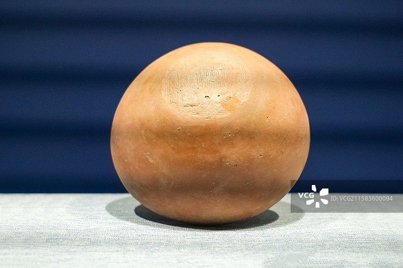 麻布纹陶钵 新石器时代 1955年陕西西安半坡遗址出土 中国国家博物馆藏图片素材