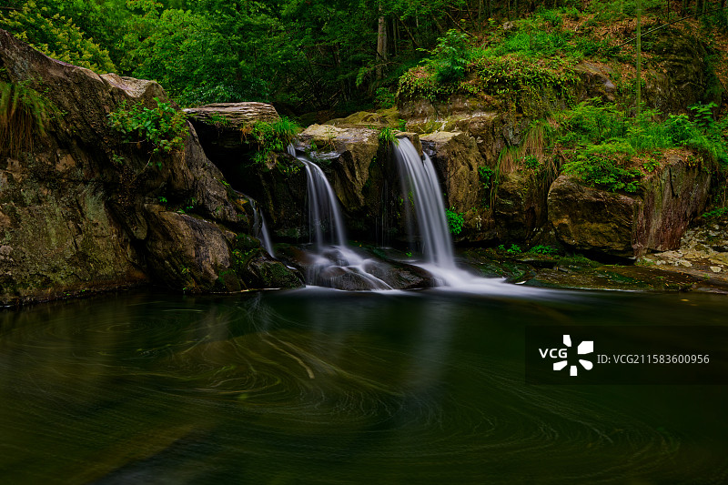 庐山乌龙潭图片素材