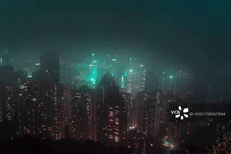 香港太平山顶 维多利亚港城市夜景风光 赛博朋克 银翼杀手图片素材
