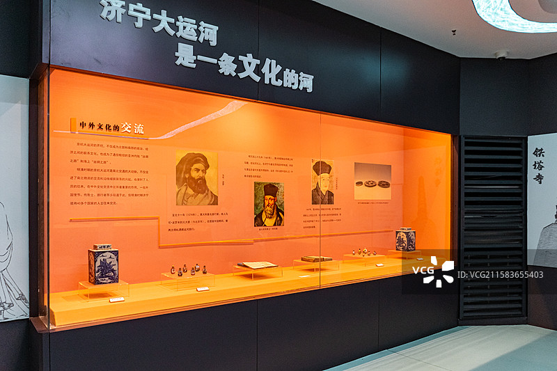 中国旅游景区拍摄主题，山东省济宁市任城区济宁市博物馆老馆，牌坊街教士楼外文书籍，室内无人图像摄影图片素材